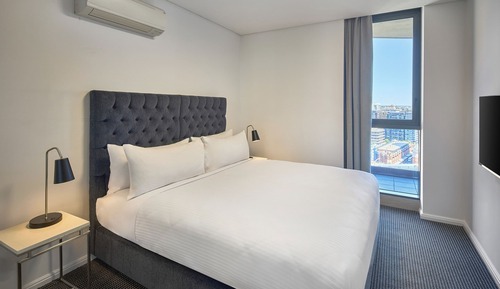 1 Bedroom Balcony Sky Suite