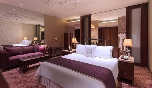 ITC One, 1 King Bed, Lake view