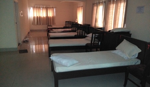 13 Bed Shared Dormitory for Men