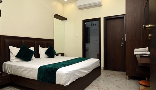 Deluxe Double Room A/C