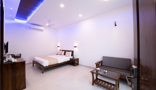 Royal Room