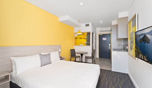 Modern Queen Suite + Grab n Go Bites