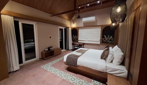 Superior Double Room, Balcony