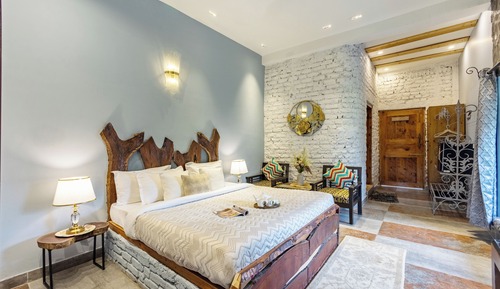 Luxury Duplex, Courtyard View