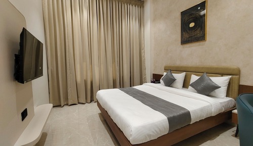 Deluxe Double Room, City View