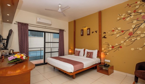 Deluxe Suite, Balcony, Garden View