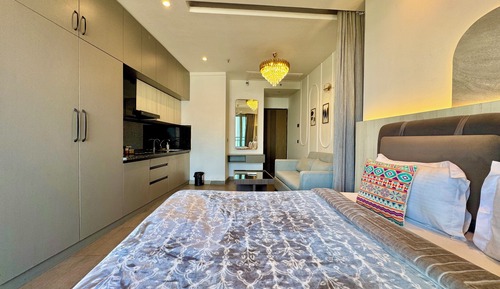 Panoramic Studio Suite, Balcony, River View