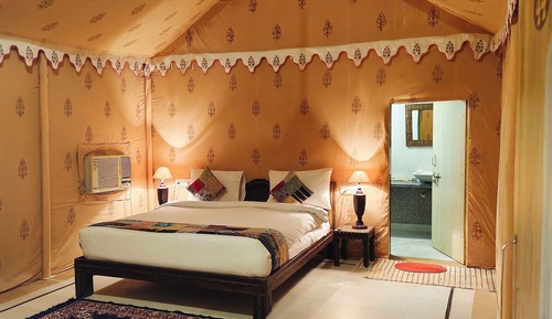 Super Deluxe Swiss Tent