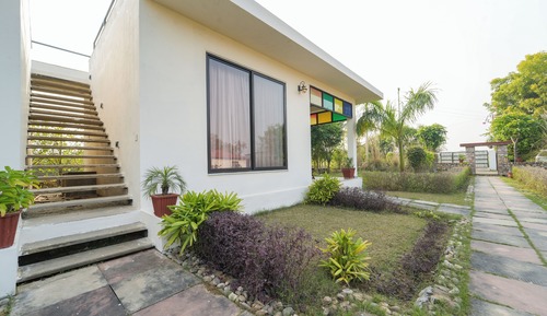 Premiere Cottage with Sit Out