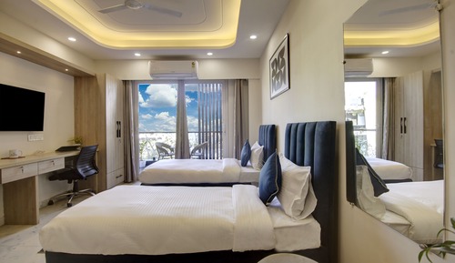 Twin Room, Balcony, City View