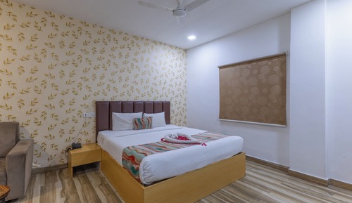 Superior Double Room, City View