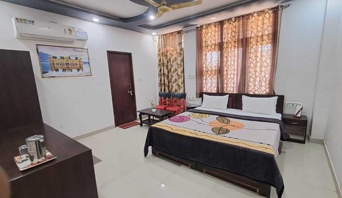 Deluxe Double Room, City View