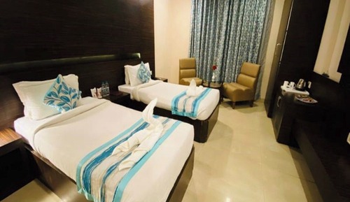 Deluxe Twin Bedded Room