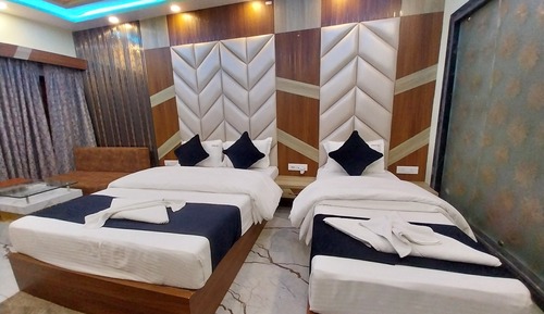 Luxury Triple Room