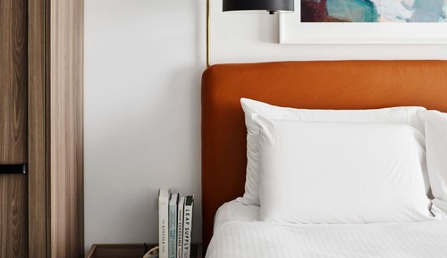 Deluxe Room, 1 King Bed, City View