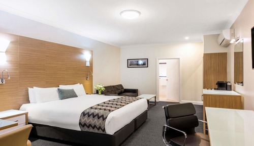 Privilege, Room, 1 King Bed