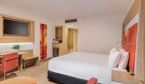 Superior Room, 1 King Bed