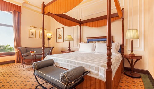 Premier Room