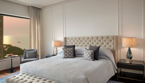 Premier Bay View Suite
