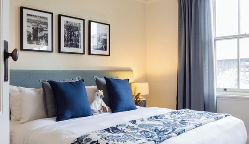 Harbour View Apartments (23A and 23B) 