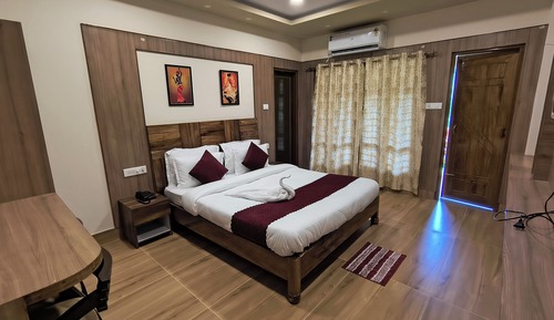 Deluxe Double Room, Garden View