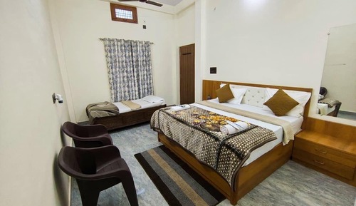 Deluxe Triple Room, City View