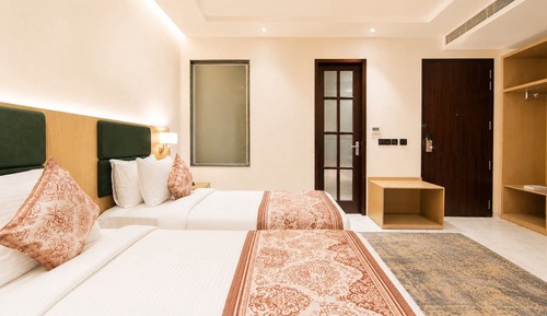 Standard Twin Room
