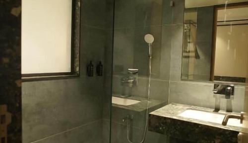 Superior Double Room, City View