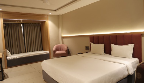 Deluxe Room, Hill View