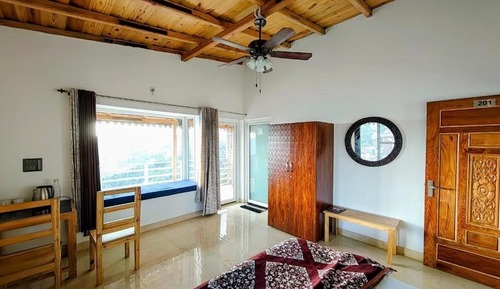 Deluxe Double Room, Balcony, Mountain View