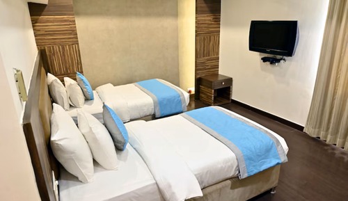 Executive Room, City View