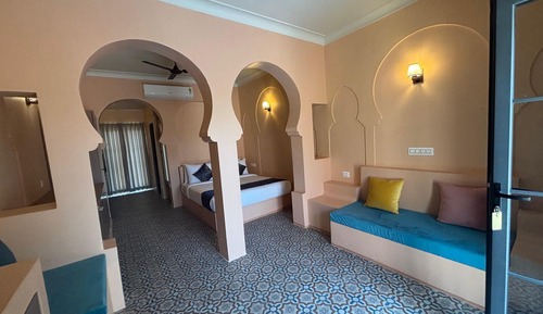 Villa, Resort View