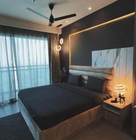 Apartment with City View