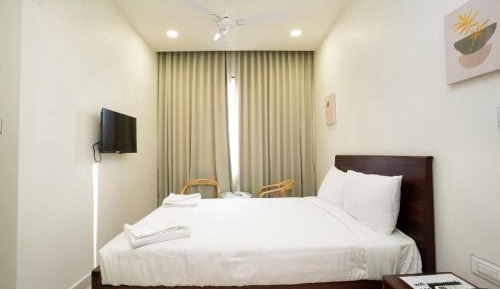 Deluxe Queen Room