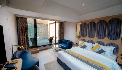 Suite with Private Pool