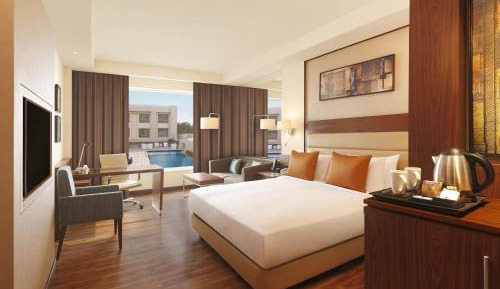 King Room with Pool View
