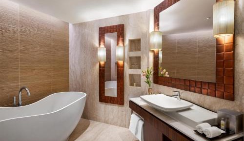 One-Bedroom King Suite with City View