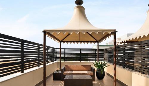 Deluxe King Room with Terrace