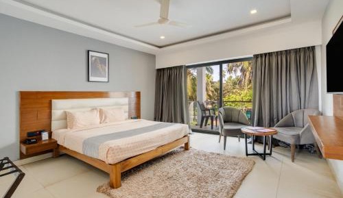 Deluxe Double Room with Balcony