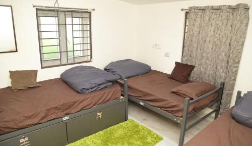 Mixed Dormitory Room