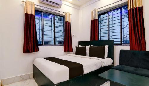 Deluxe Room (2 Adults + 1 Child)