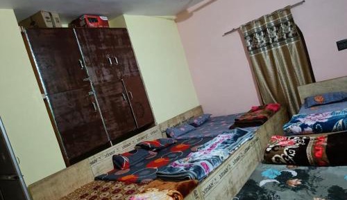 Mixed Dormitory Room