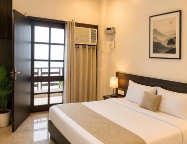 Deluxe Double Room (2 Adults + 1 Child)