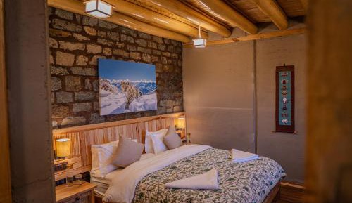King Room with Mountain View