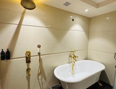 Suite with Pool View