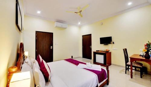 King Room with Balcony