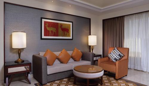 Executive King Suite Room with Lounge Access - Complimentary IMFL from 6pm to 8pm