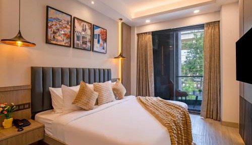 Superior King Room