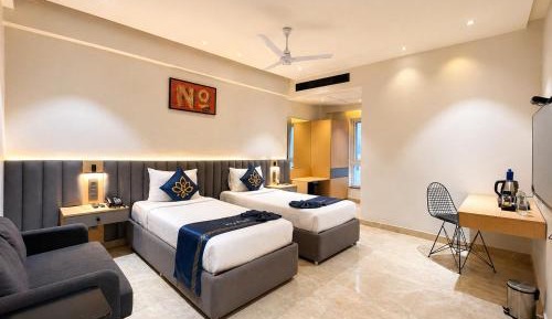  Premium Suite with Twin Bed