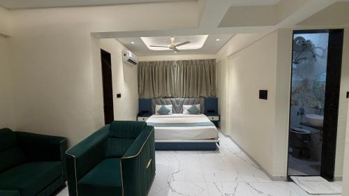 Deluxe Double Room with Balcony